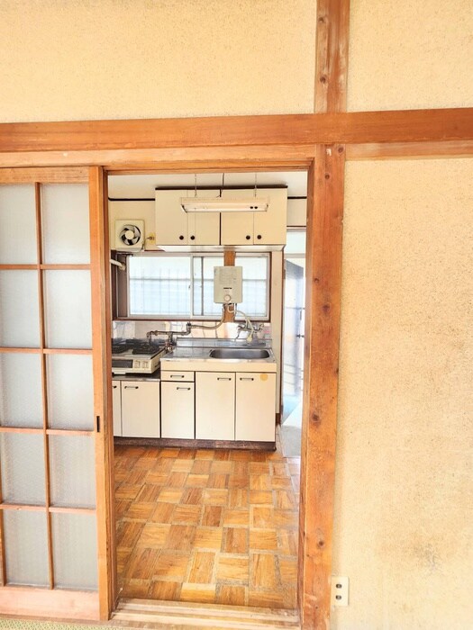 物件内観写真12　(廊下)