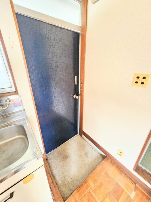 物件内観写真22　(玄関)