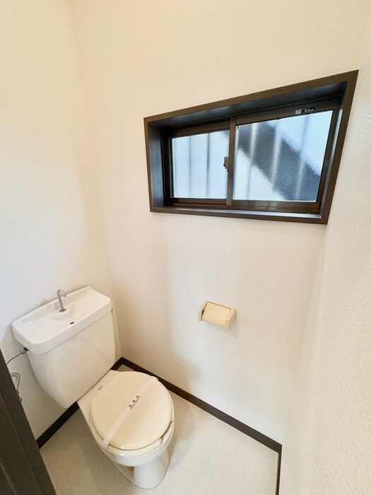 物件内観写真10　(トイレ)