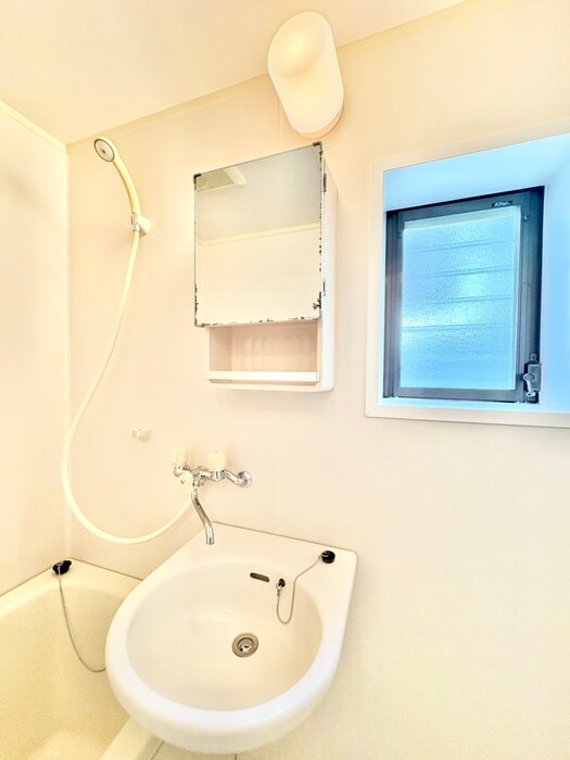 物件内観写真11　(洗面)