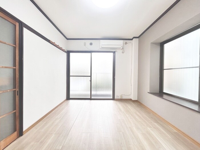 物件内観写真4　(居室)
