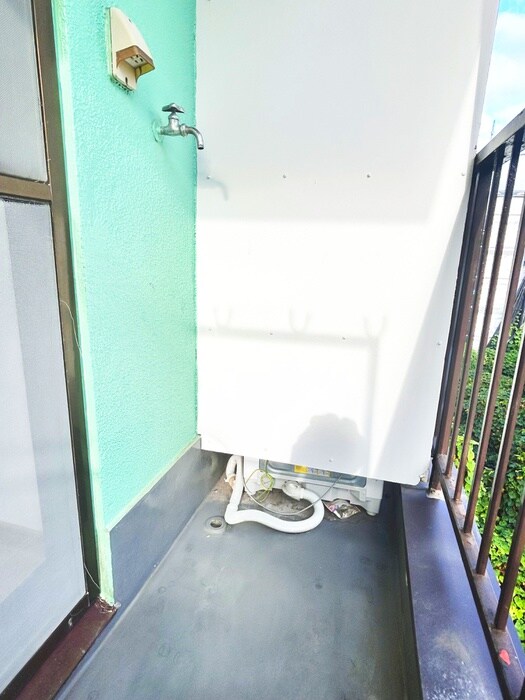 物件内観写真17　(洗濯機置場)