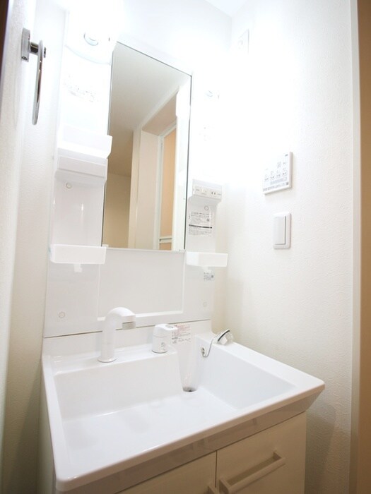 物件内観写真13　(洗面)