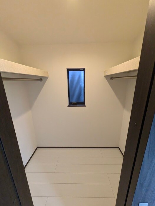 物件内観写真16　(収納)