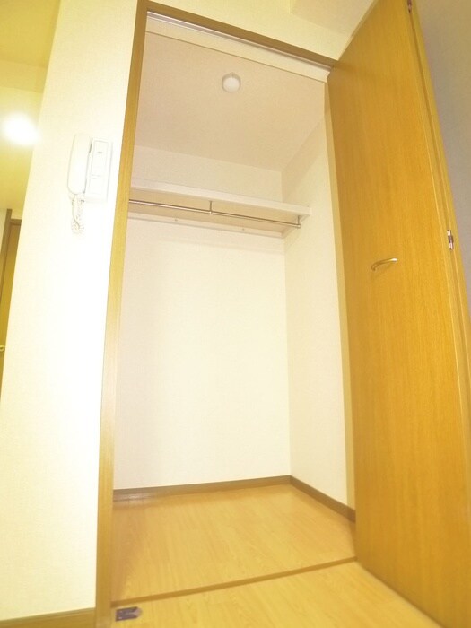 物件内観写真13　(収納)