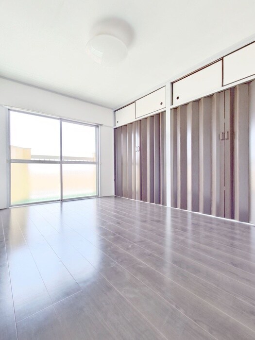 物件内観写真10　(居室)