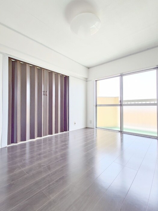 物件内観写真11　(居室)