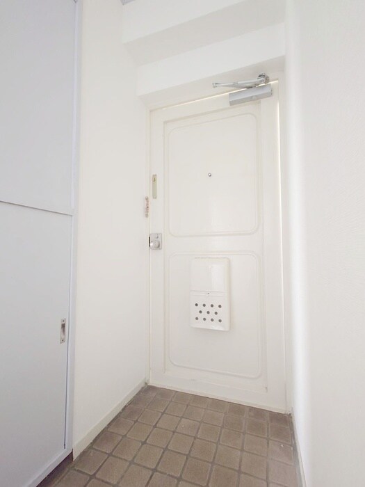 物件内観写真19　(玄関)