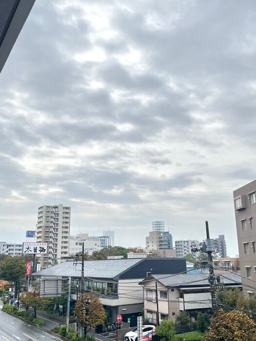 物件内観写真12　(室内からの展望)