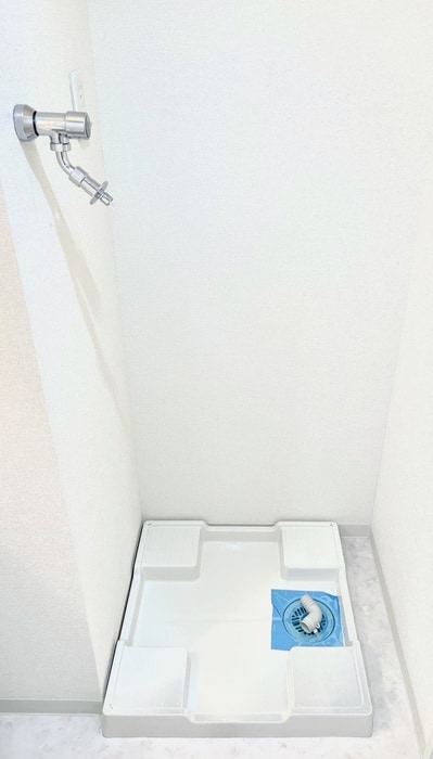 物件内観写真13　(洗濯機置場)