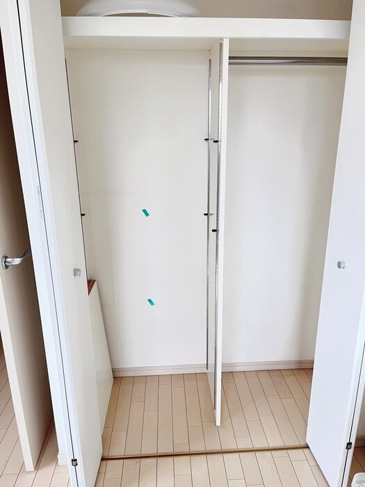 物件内観写真13　(収納)