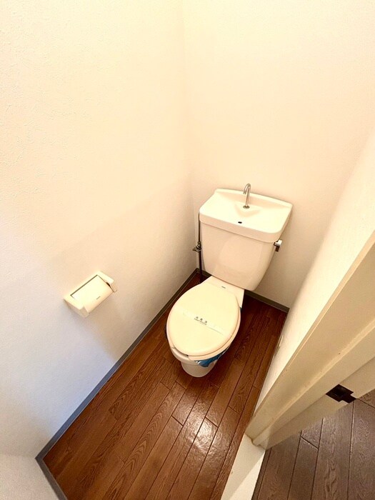 物件内観写真14　(トイレ)