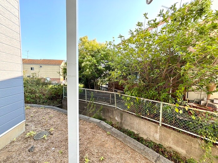 物件内観写真22　(室内からの展望)