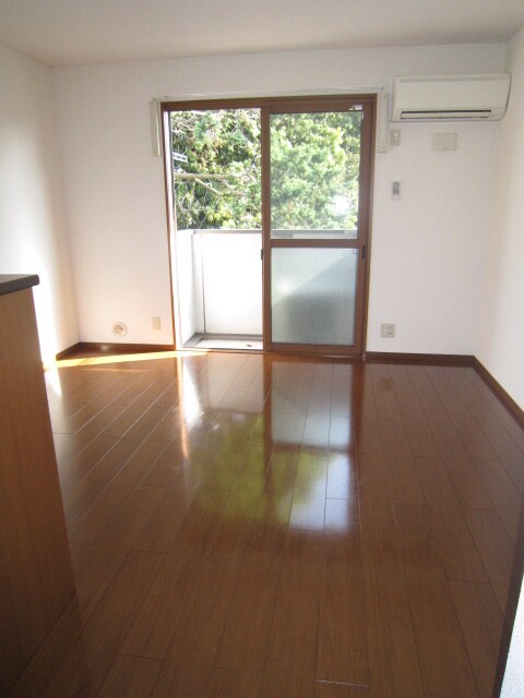 物件内観写真11　(居室)