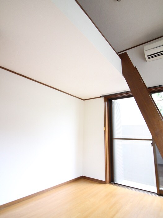 物件内観写真4　(居室)