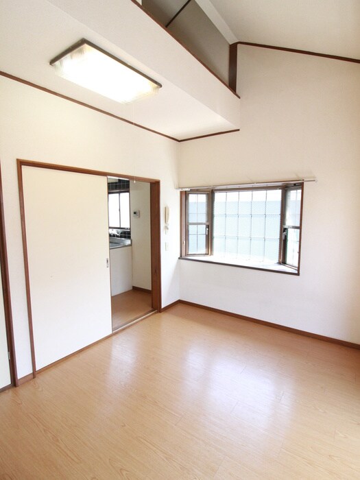 物件内観写真5　(居室)