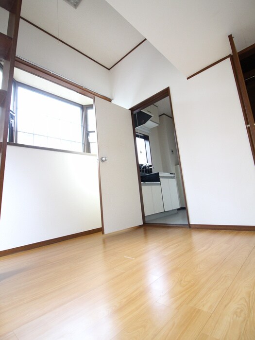 物件内観写真6　(居室)