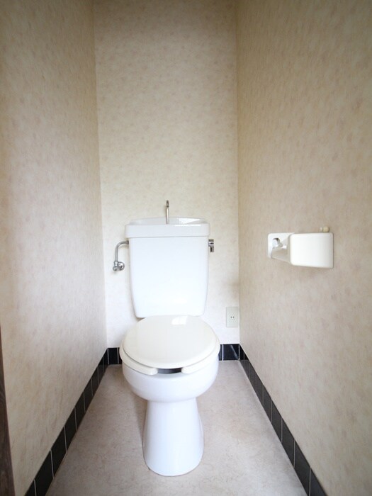 物件内観写真12　(トイレ)