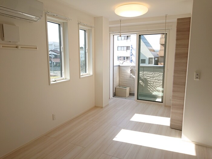 物件内観写真7　(居室)