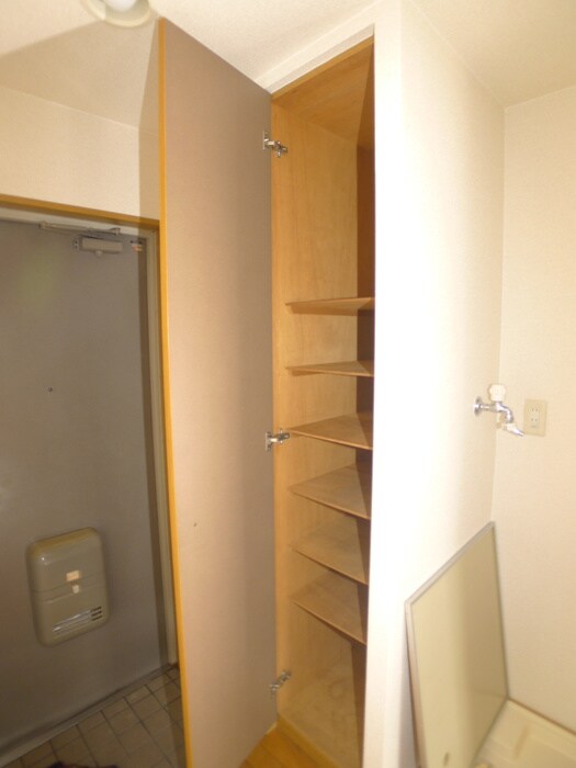 物件内観写真7　(靴箱)