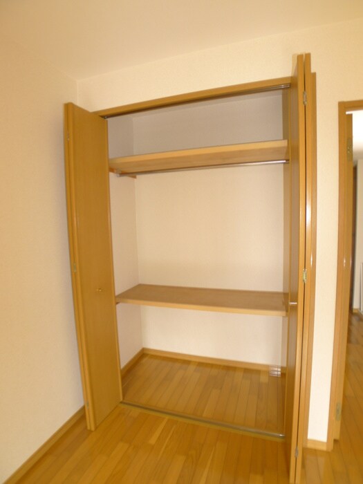 物件内観写真13　(収納)