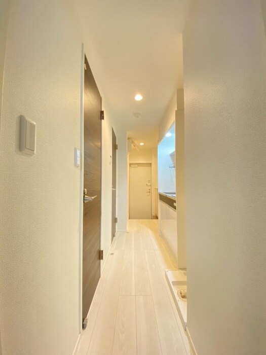 物件内観写真17　(廊下)