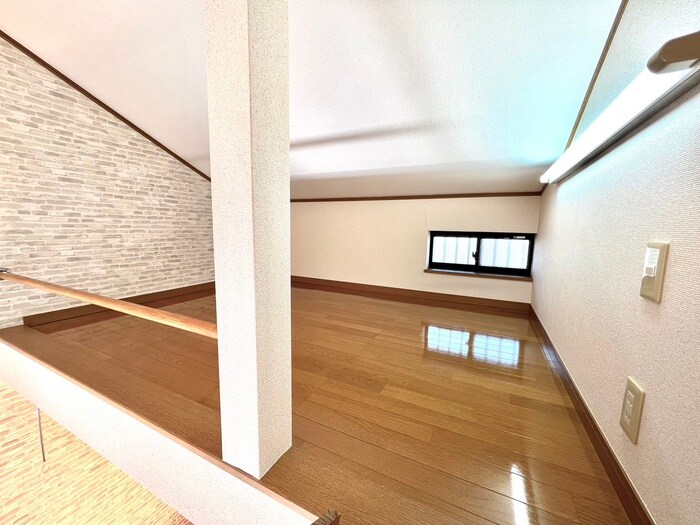 物件内観写真11　(ロフト)