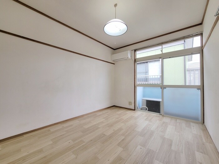 物件内観写真8　(居室)