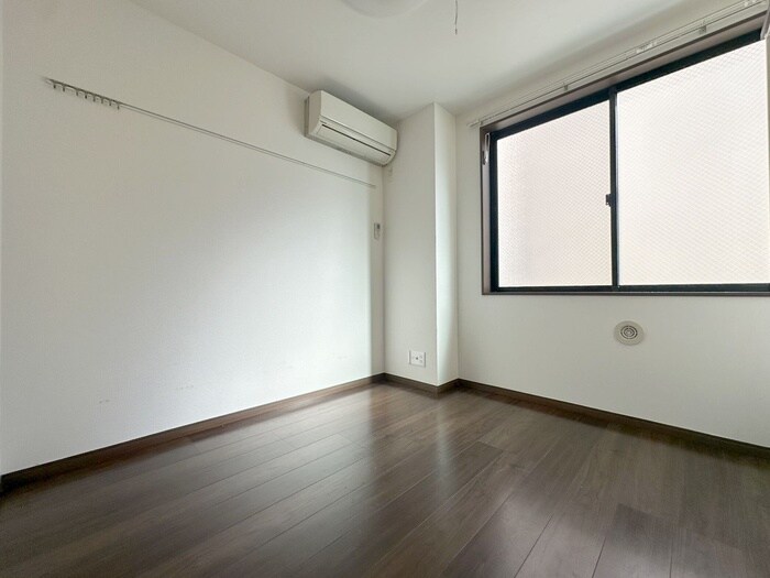 物件内観写真19　(居室)