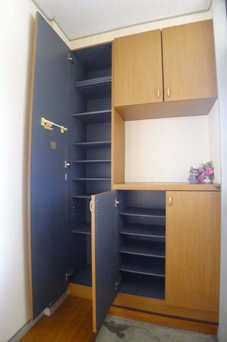 物件内観写真19　(靴箱)