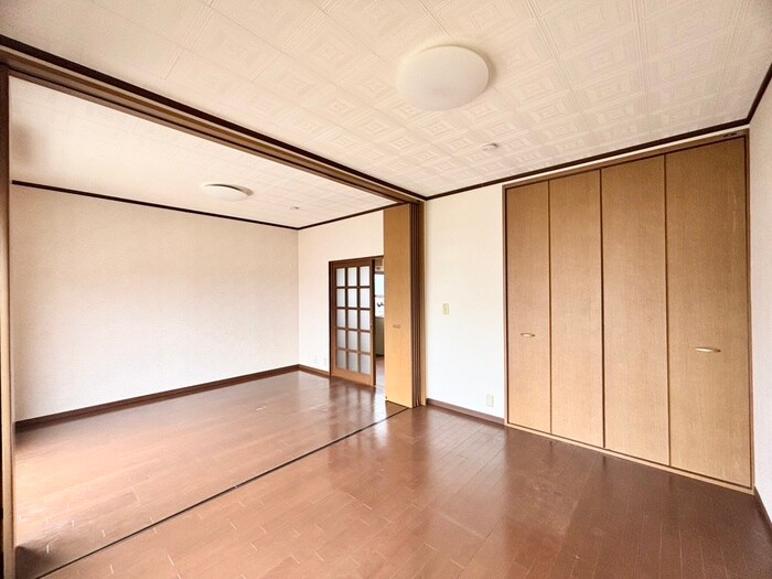 物件内観写真3　(居室)