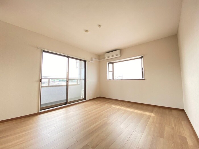 物件内観写真7　(居室)