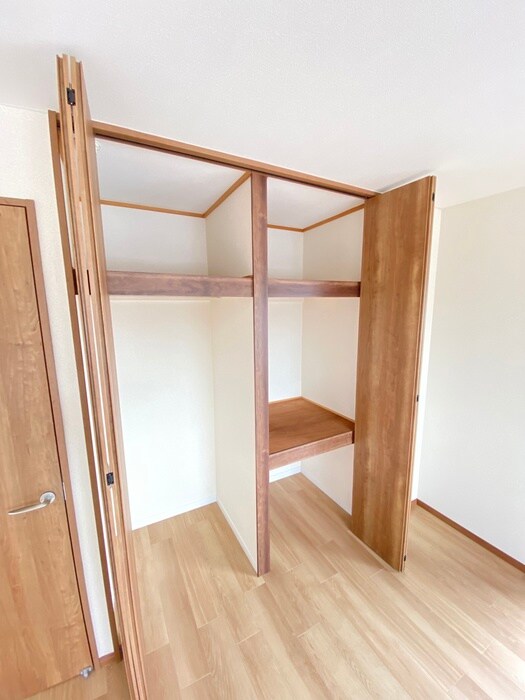 物件内観写真16　(収納)