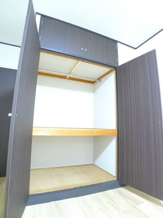 物件内観写真13　(収納)