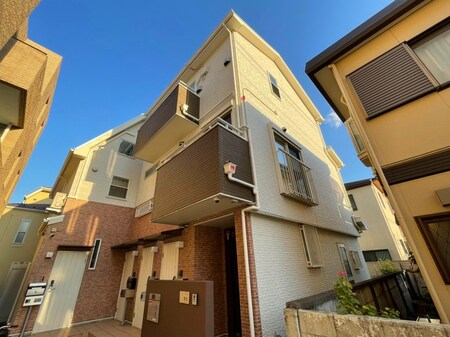 シーズン弦巻外観写真