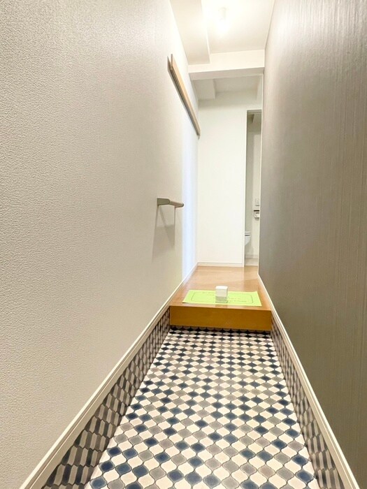 物件内観写真17　(玄関)