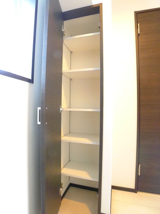物件内観写真10　(靴箱)