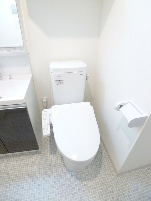 物件内観写真15　(トイレ)