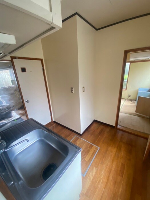 物件内観写真10　(廊下)