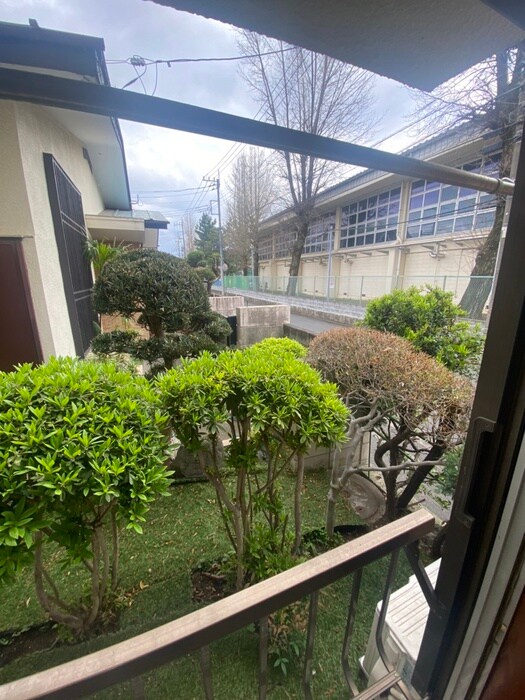 物件内観写真20　(室内からの展望)