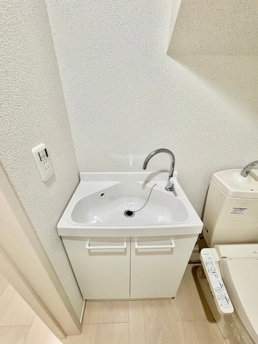 物件内観写真11　(洗面)