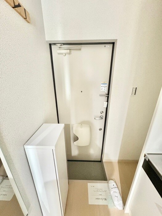 物件内観写真16　(玄関)