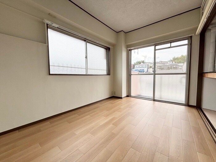 物件内観写真7　(居室)