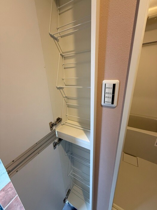 物件内観写真10　(靴箱)