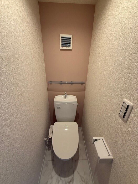 物件内観写真13　(トイレ)