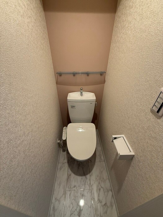 物件内観写真13　(トイレ)