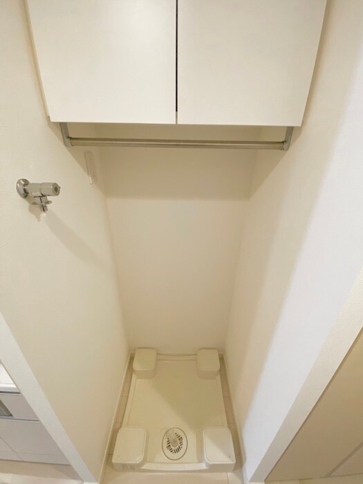 物件内観写真12　(洗濯機置場)