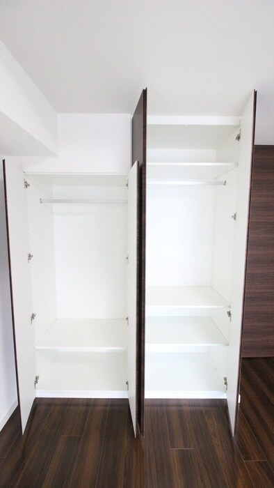 物件内観写真13　(収納)