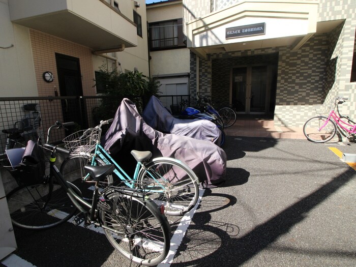 物件外観写真2　(駐輪場)