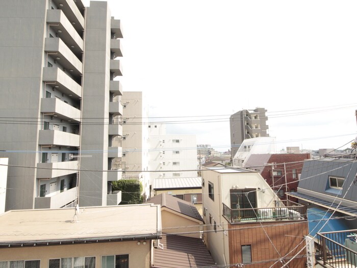 物件内観写真14　(室内からの展望)